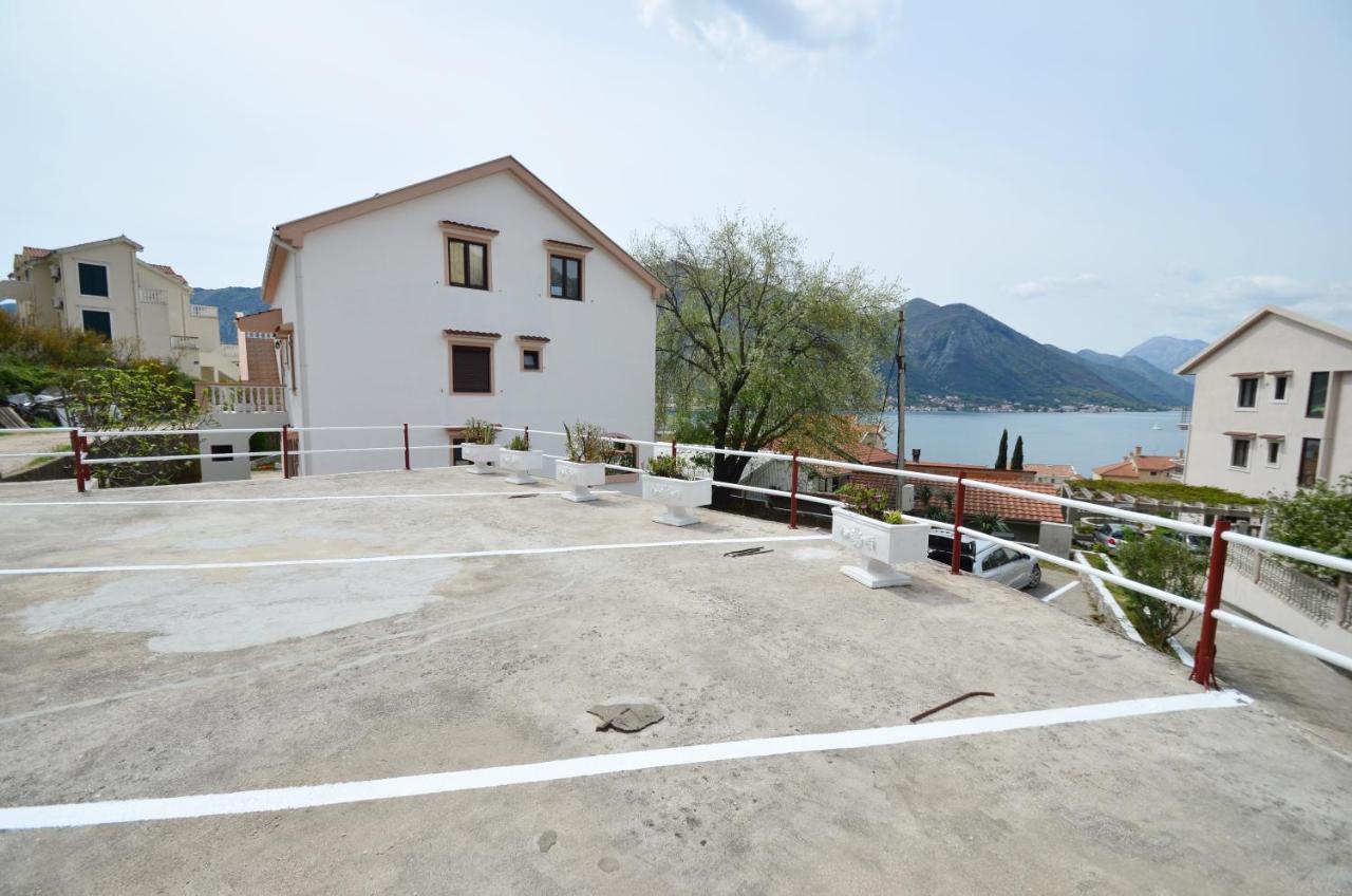 Apartments Blue Lagoon Котор Экстерьер фото